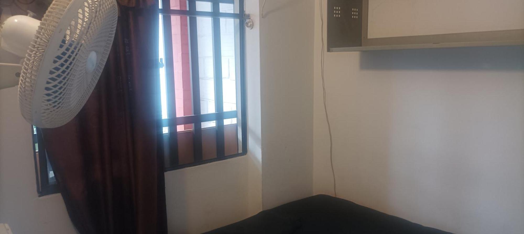 Pensión Hospedaje Cerca Al Estadio Y La 70 *